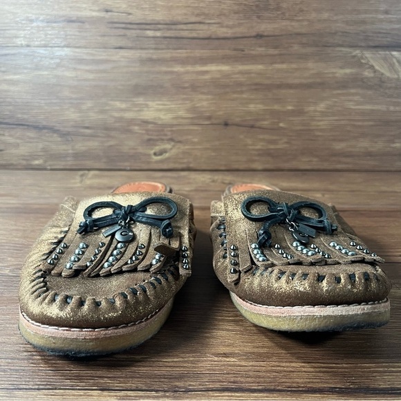 Coach Roccasin Gold Leather Slip-On Mules Clogs Flats Women’s Size 8.5 Shoes - Picture 2 of 6
